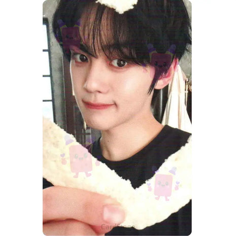 ZB1 - Gyuvin Never Say Never Photobook Ver. MAKESTAR Photocard