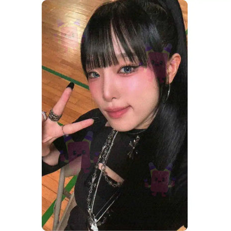 YENA - NEMONEMO AppleMusic Photocard B